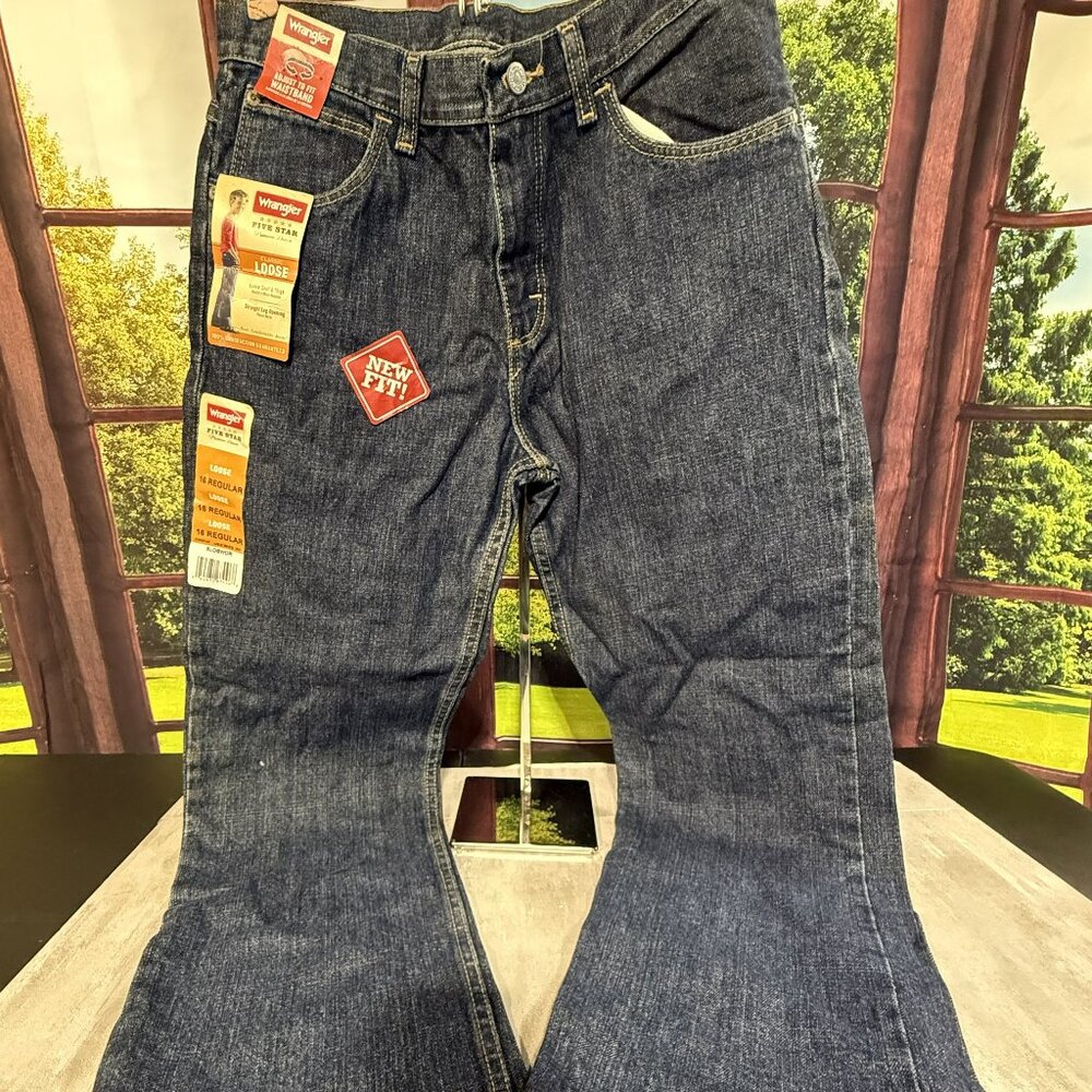 NWT Wrangler Classic Loose Boys Blue Jeans - Size 16